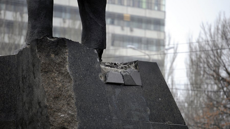 Около 1 тыс. памятников разрушено украинскими войсками в Донбассе с 2014 года