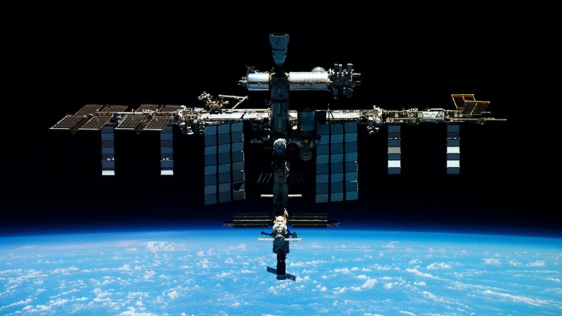NASA сообщило о работе российско-американской команды над возвращением экипажа МКС